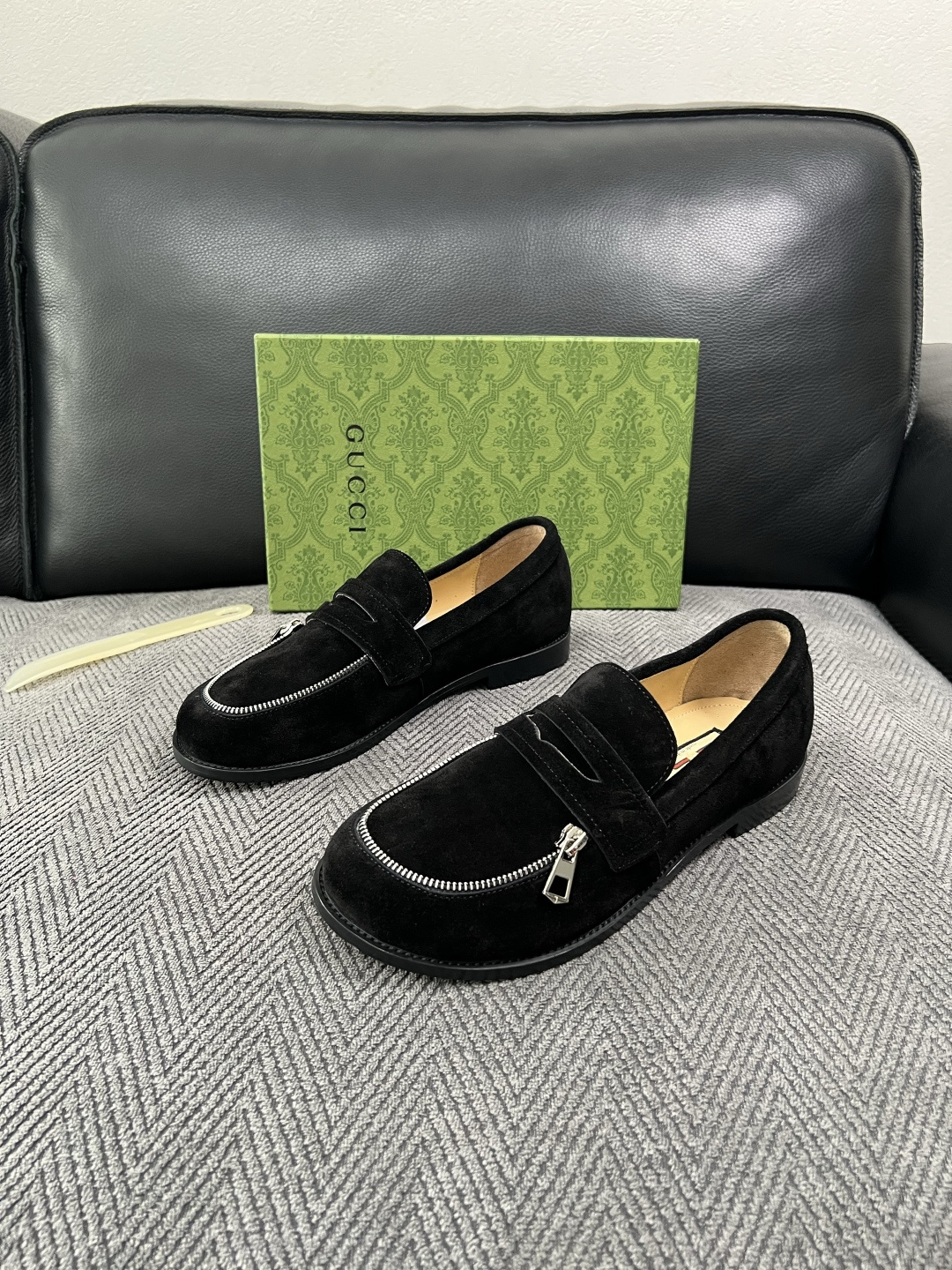 Gucci  高品质  顶级工艺品  古奇  皮鞋系列专柜同步 原厂配置，意大利进口原版牛皮，进口水染牛里 ，鞋底：原厂