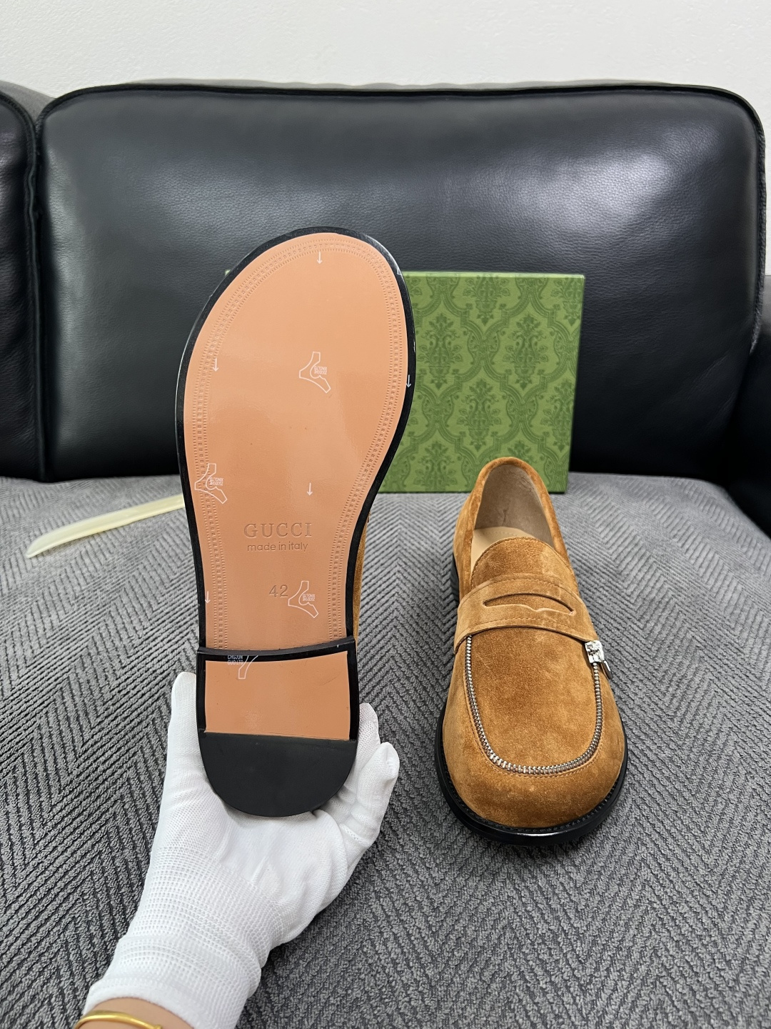 Gucci  高品质  顶级工艺品  古奇  皮鞋系列专柜同步 原厂配置，意大利进口原版牛皮，进口水染牛里 ，鞋底：原厂