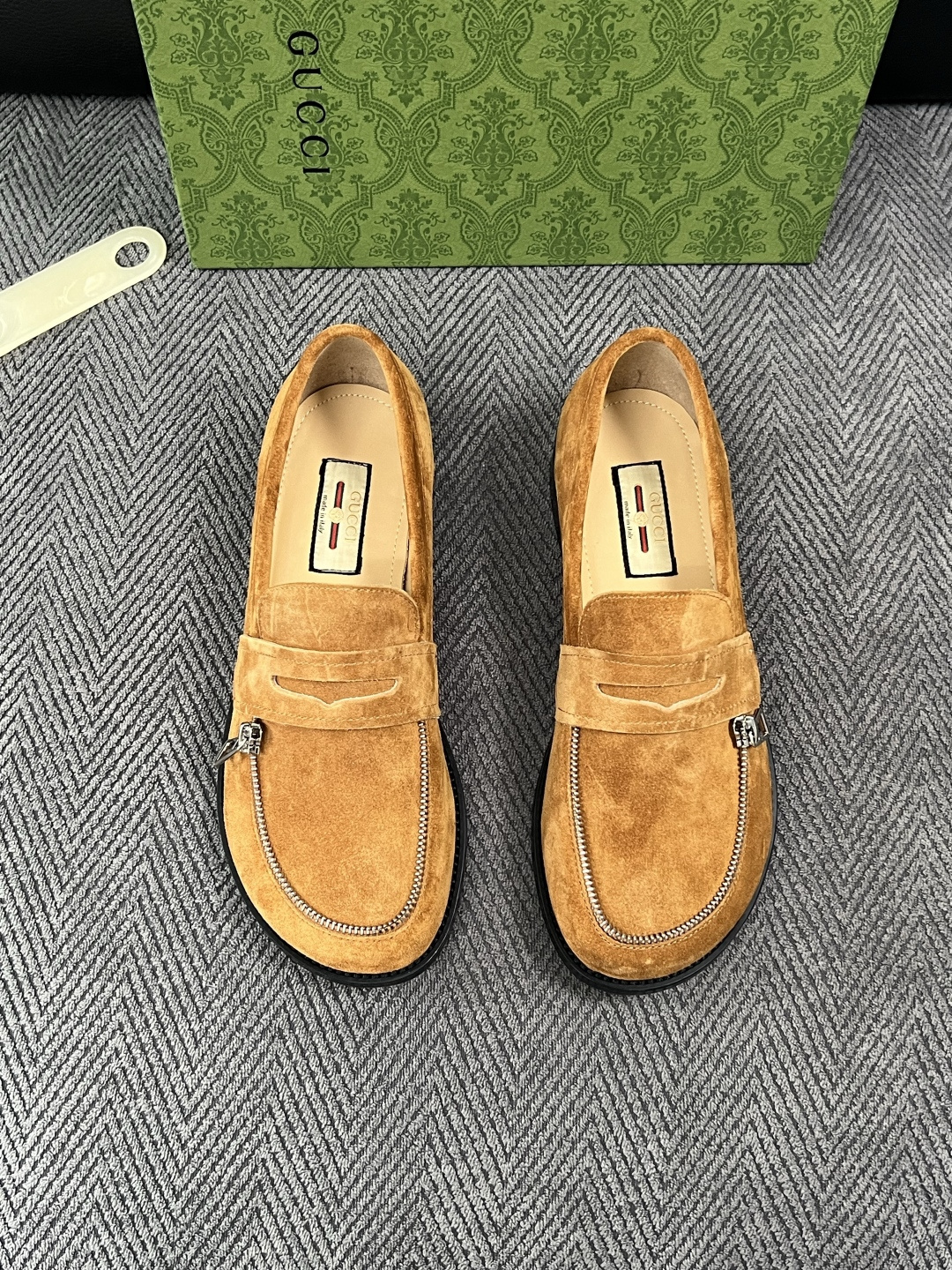 Gucci  高品质  顶级工艺品  古奇  皮鞋系列专柜同步 原厂配置，意大利进口原版牛皮，进口水染牛里 ，鞋底：原厂