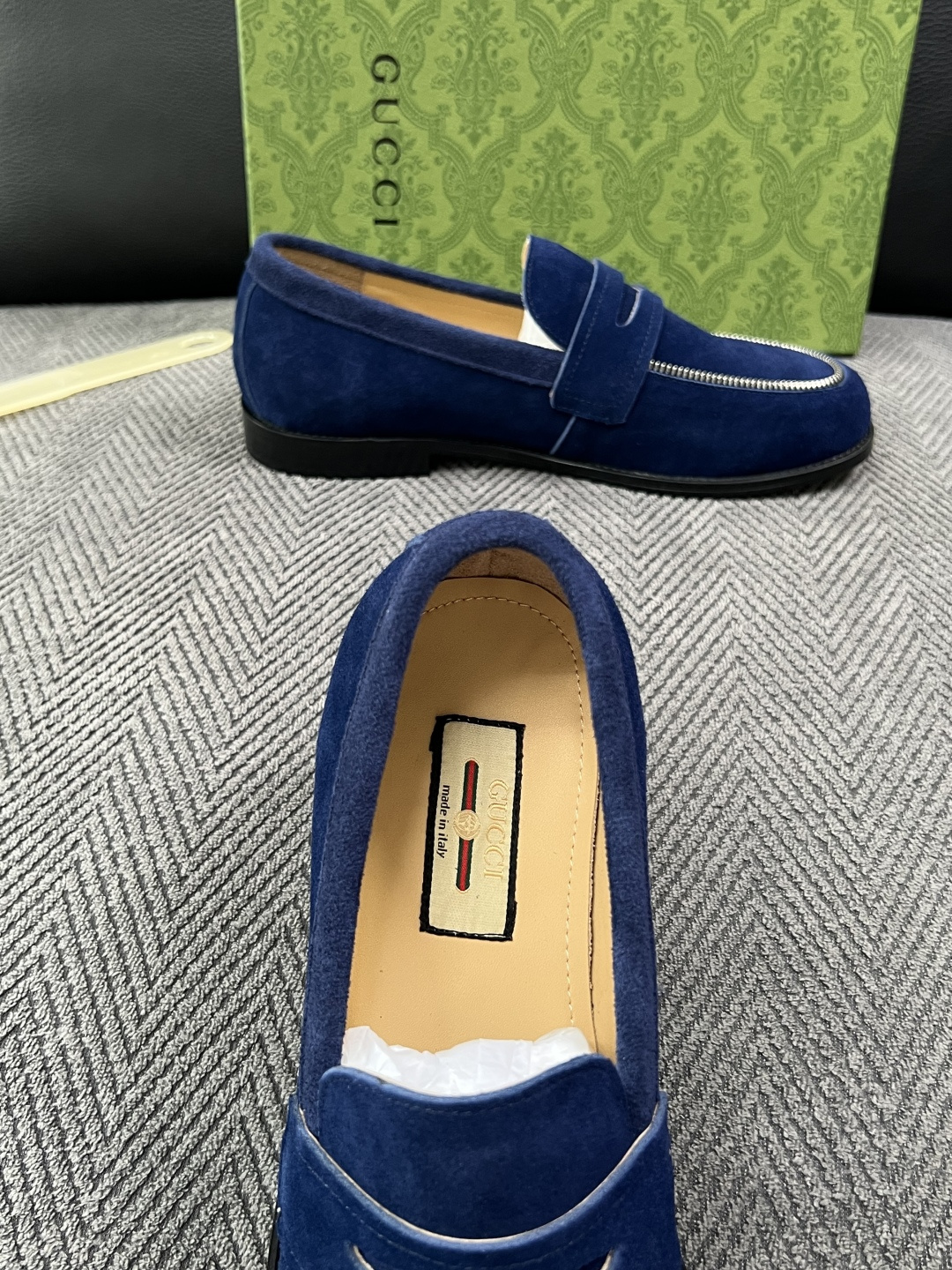 Gucci  高品质  顶级工艺品  古奇  皮鞋系列专柜同步 原厂配置，意大利进口原版牛皮，进口水染牛里 ，鞋底：原厂