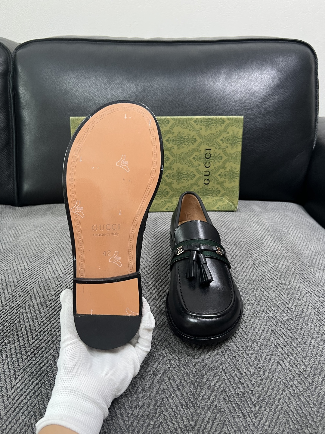 Gucci  高品质  顶级工艺品  古奇  皮鞋系列专柜同步 原厂配置，意大利进口原版牛皮，进口水染牛里 ，鞋底：原厂