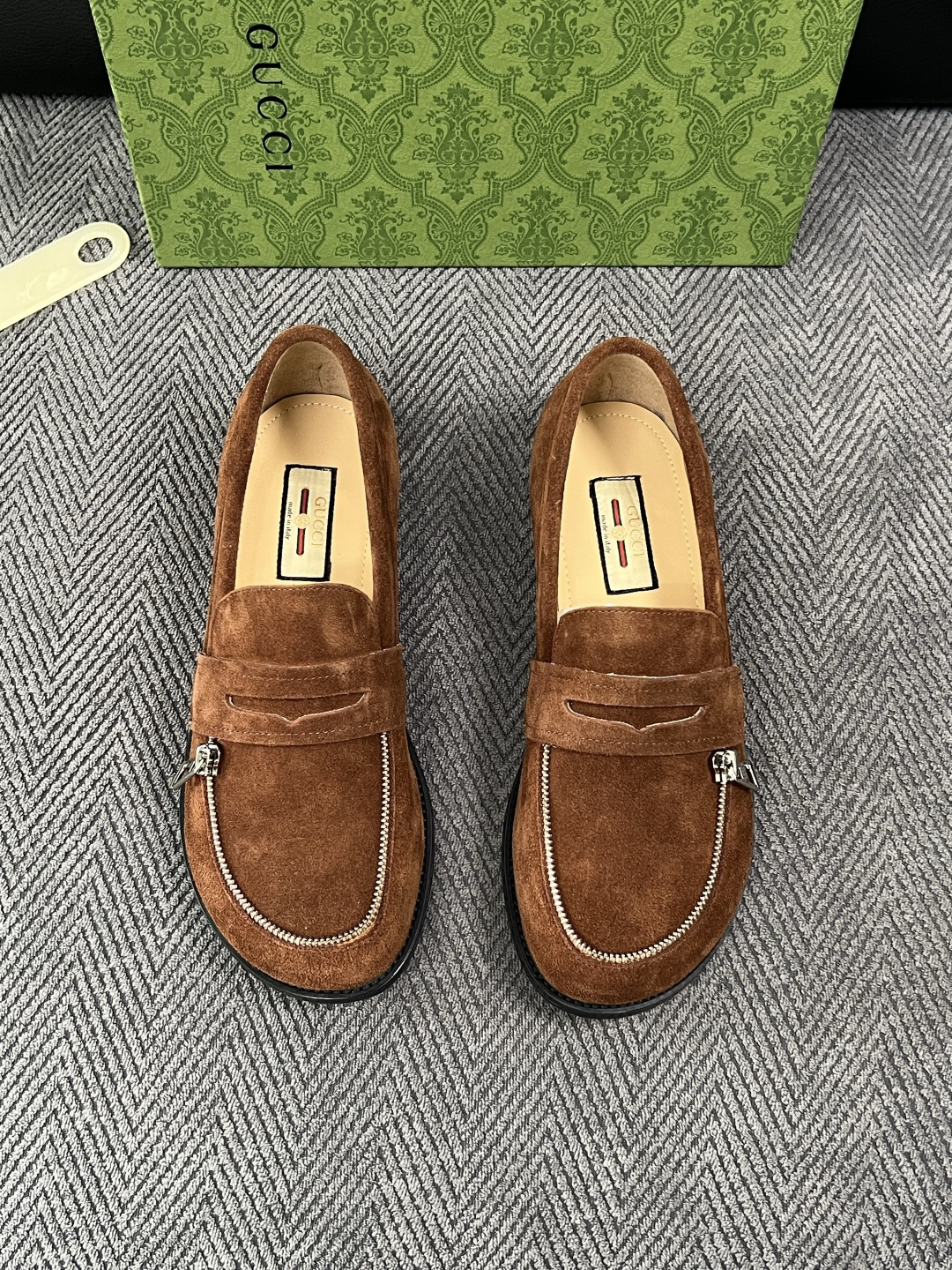 Gucci  高品质  顶级工艺品  古奇  皮鞋系列专柜同步 原厂配置，意大利进口原版牛皮，进口水染牛里 ，鞋底：原厂