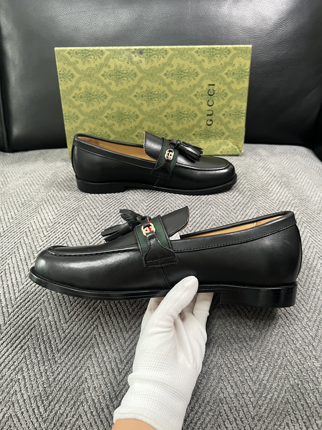Gucci  高品质  顶级工艺品  古奇  皮鞋系列专柜同步 原厂配置，意大利进口原版牛皮，进口水染牛里 ，鞋底：原厂