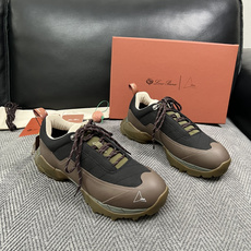 Loro Piana 高品质 顶级工艺品 诺悠翩雅 新品专柜同步原厂配置,鞋面意大利进口牛皮面料,高品质拼接工艺 Loro Piana 高品质 顶级工艺品 诺悠翩雅 新品专柜同步原厂配置,鞋面意大利进口牛皮面料,高品质拼接工艺