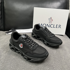 MONCLER 高品质 顶级工艺品 蒙口 新品专柜新款,原厂配置意大利进口牛皮搭配面料,高品质复杂拼接工艺,进口 MONCLER 高品质 顶级工艺品 蒙口 新品专柜新款,原厂配置意大利进口牛皮搭配面料,高品质复杂拼接工艺,进口