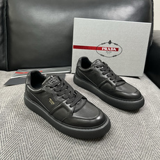 Prada 高品质 顶级工艺品,普拉达 专柜同步,原厂配置意大利进口牛皮面料,进口牛皮内里垫,透气舒适,鞋底:原厂 Prada 高品质 顶级工艺品,普拉达 专柜同步,原厂配置意大利进口牛皮面料,进口牛皮内里垫,透气舒适,鞋底:原厂