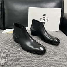Berluti 高品质 顶级工艺品 布鲁提 靴子专柜同步发售原厂配置,意大利进口牛皮面料,全进口水染牛皮里垫,鞋底 Berluti 高品质 顶级工艺品 布鲁提 靴子专柜同步发售原厂配置,意大利进口牛皮面料,全进口水染牛皮里垫,鞋底