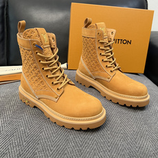 Lv 高品质 顶级工艺品 路易威登,高帮靴子专柜同步,鞋面意大利进口,高品质拼接缤纷色彩复杂工艺品,进口水染牛里 Lv 高品质 顶级工艺品 路易威登,高帮靴子专柜同步,鞋面意大利进口,高品质拼接缤纷色彩复杂工艺品,进口水染牛里