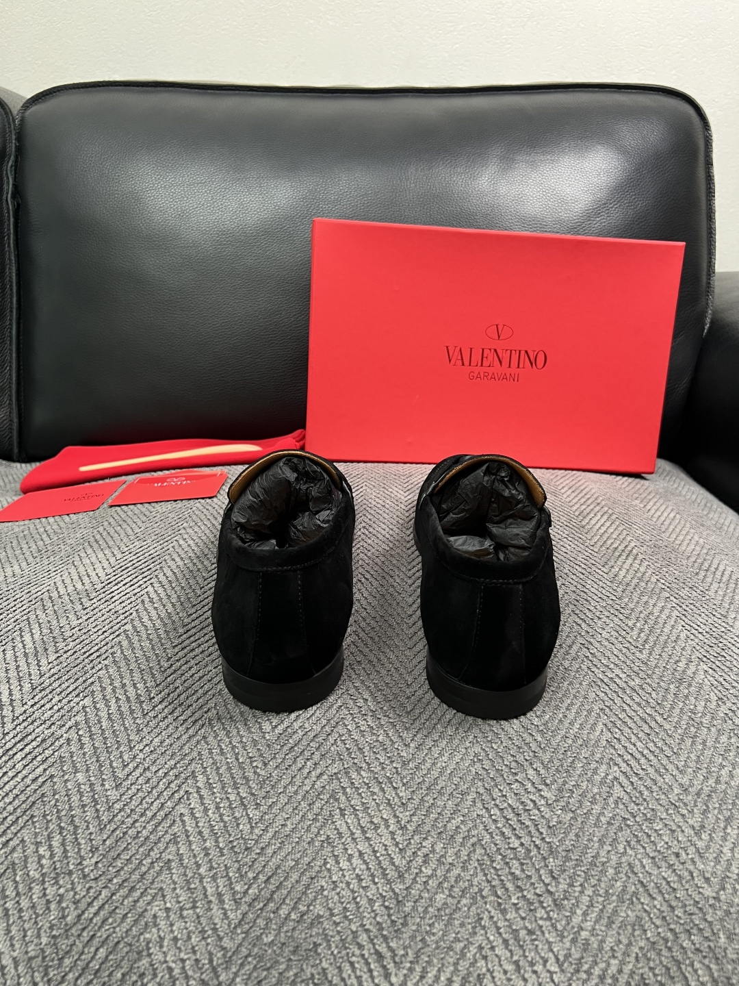 VALENTINO  高品质  顶级工艺品  华伦天奴，皮鞋专柜同步，鞋面意大利进口，高品质复杂工艺品，进口牛皮里垫柔软