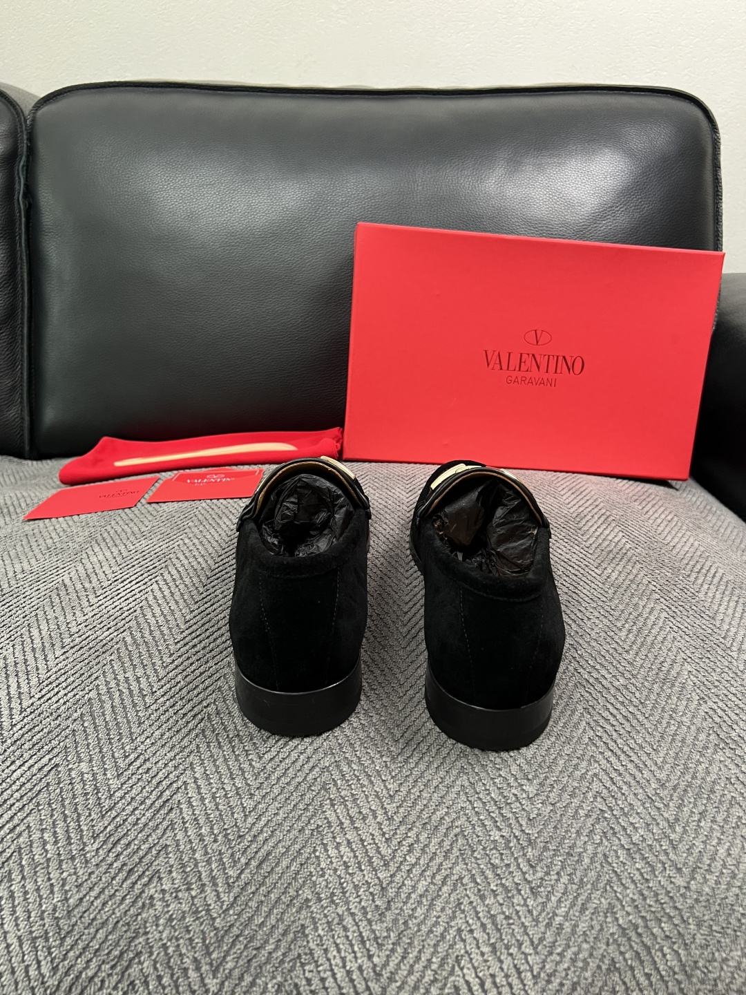 VALENTINO  高品质  顶级工艺品  华伦天奴，皮鞋专柜同步，鞋面意大利进口，高品质复杂工艺品，进口牛皮里垫柔软