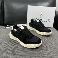 MONCLER 高品质 顶级工艺品 蒙口 新品专柜新款,原厂配置意大利进口牛皮搭配面料,高品质复杂拼接工艺,进口 MONCLER 高品质 顶级工艺品 蒙口 新品专柜新款,原厂配置意大利进口牛皮搭配面料,高品质复杂拼接工艺,进口
