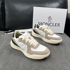 MONCLER 高品质 顶级工艺品 蒙口 新品专柜新款,原厂配置意大利进口牛皮搭配面料,高品质复杂拼接工艺,进口 MONCLER 高品质 顶级工艺品 蒙口 新品专柜新款,原厂配置意大利进口牛皮搭配面料,高品质复杂拼接工艺,进口