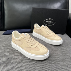 Prada 高品质 顶级工艺品,普拉达 专柜同步,原厂配置意大利进口牛皮拼布面料,进口牛皮内里垫,透气舒适,鞋底:原 Prada 高品质 顶级工艺品,普拉达 专柜同步,原厂配置意大利进口牛皮拼布面料,进口牛皮内里垫,透气舒适,鞋底:原