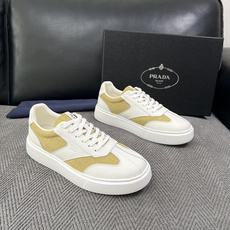 Prada 高品质 顶级工艺品,普拉达 专柜同步,原厂配置意大利进口牛皮拼布面料,进口牛皮内里垫,透气舒适,鞋底:原 Prada 高品质 顶级工艺品,普拉达 专柜同步,原厂配置意大利进口牛皮拼布面料,进口牛皮内里垫,透气舒适,鞋底:原