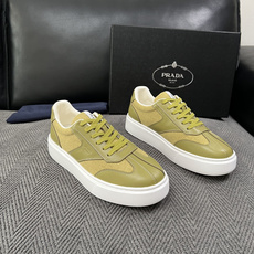 Prada 高品质 顶级工艺品,普拉达 专柜同步,原厂配置意大利进口牛皮拼布面料,进口牛皮内里垫,透气舒适,鞋底:原 Prada 高品质 顶级工艺品,普拉达 专柜同步,原厂配置意大利进口牛皮拼布面料,进口牛皮内里垫,透气舒适,鞋底:原