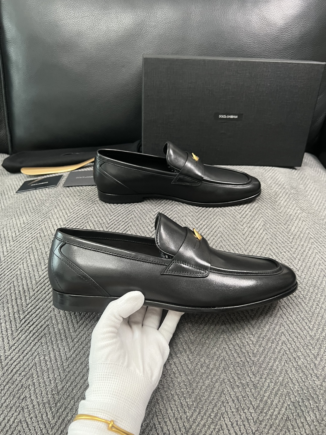 Dolce & Gabbana   高品质  顶级工艺品  杜嘉班纳  爆款皮鞋专柜新品同步，鞋面意大利进口牛皮面料，高