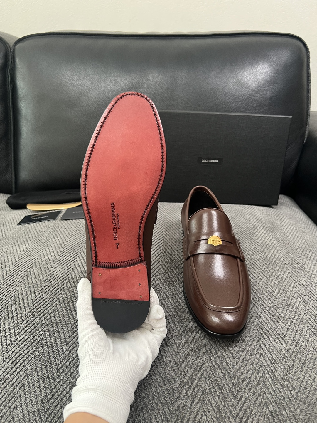 Dolce & Gabbana   高品质  顶级工艺品  杜嘉班纳  爆款皮鞋专柜新品同步，鞋面意大利进口牛皮面料，高