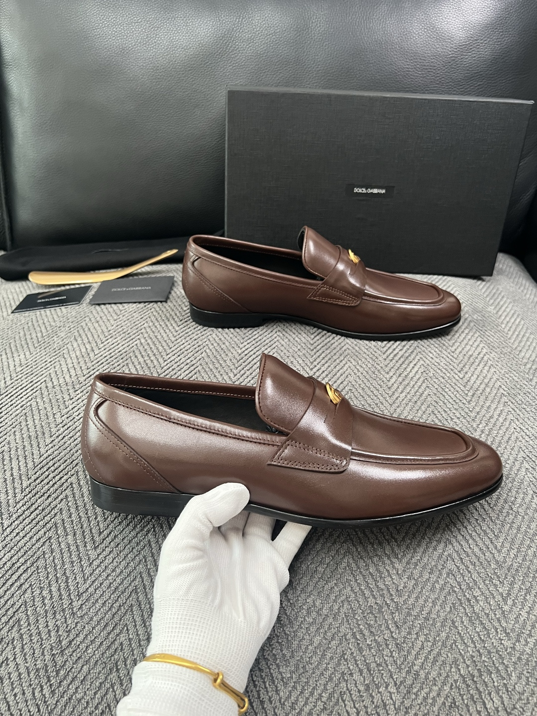 Dolce & Gabbana   高品质  顶级工艺品  杜嘉班纳  爆款皮鞋专柜新品同步，鞋面意大利进口牛皮面料，高