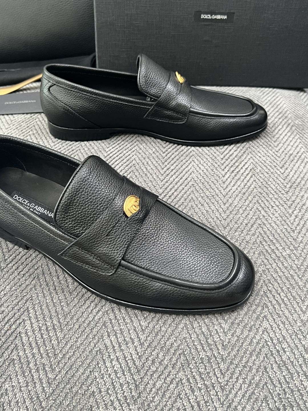 Dolce & Gabbana   高品质  顶级工艺品  杜嘉班纳  爆款皮鞋专柜新品同步，鞋面意大利进口牛皮面料，高