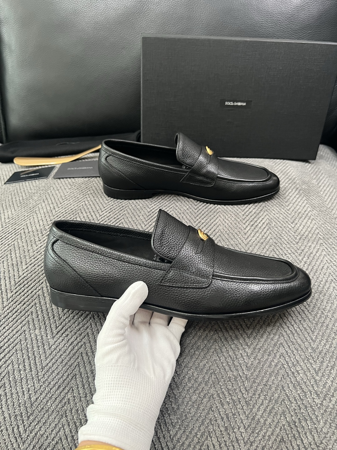 Dolce & Gabbana   高品质  顶级工艺品  杜嘉班纳  爆款皮鞋专柜新品同步，鞋面意大利进口牛皮面料，高