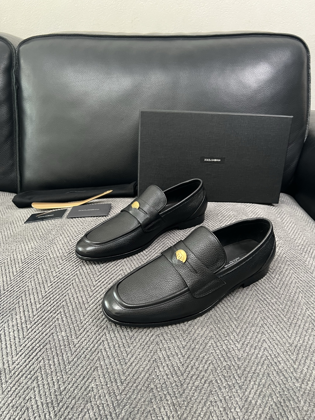Dolce & Gabbana   高品质  顶级工艺品  杜嘉班纳  爆款皮鞋专柜新品同步，鞋面意大利进口牛皮面料，高