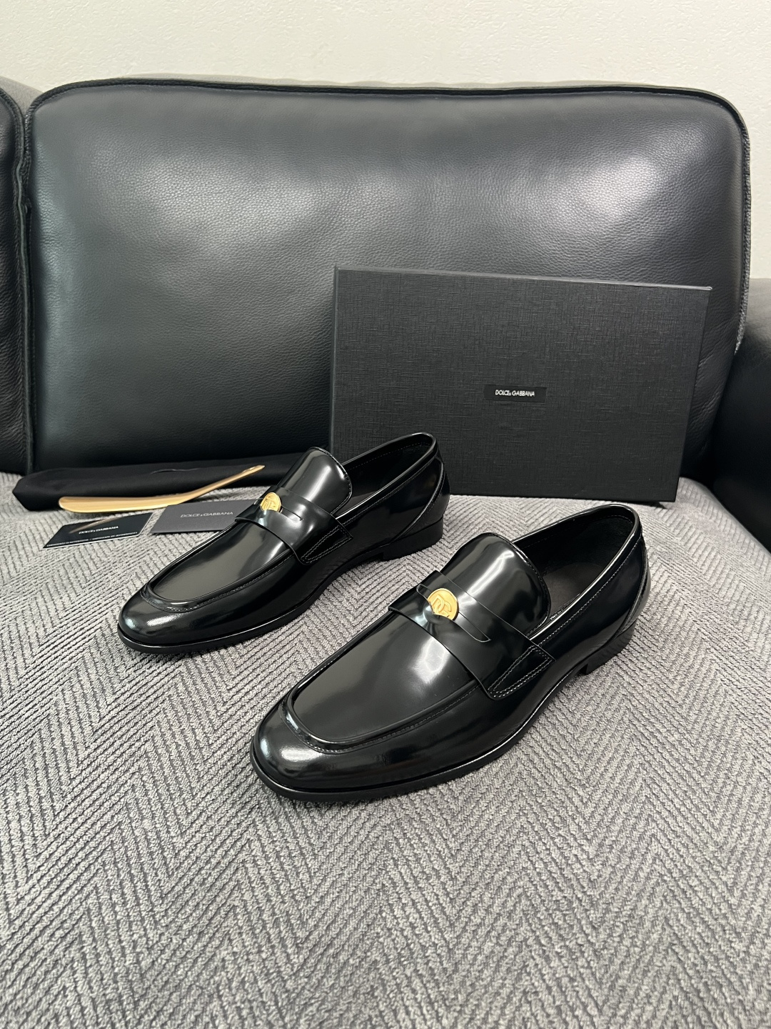 Dolce & Gabbana   高品质  顶级工艺品  杜嘉班纳  爆款皮鞋专柜新品同步，鞋面意大利进口牛皮面料，高
