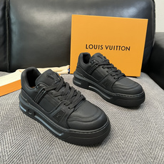 Lv 高品质 顶级工艺品 路易威登,运动板鞋专柜同步,鞋面意大利进口,高品质拼接缤纷色彩复杂工艺品,进口牛皮里垫柔 Lv 高品质 顶级工艺品 路易威登,运动板鞋专柜同步,鞋面意大利进口,高品质拼接缤纷色彩复杂工艺品,进口牛皮里垫柔