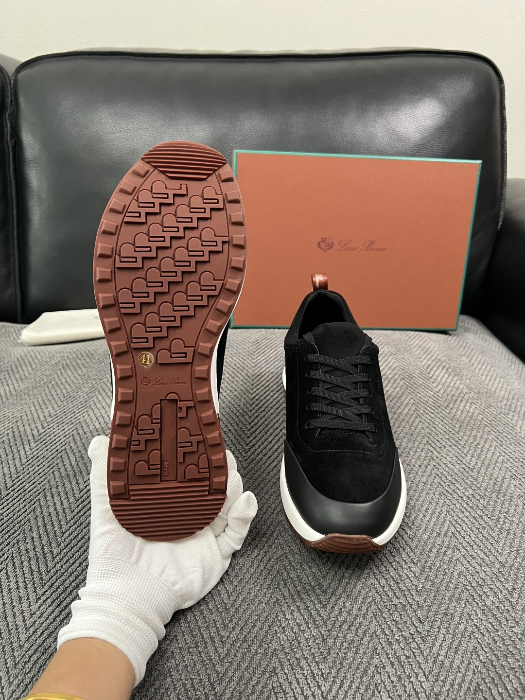 Loro Piana  高品质  顶级工艺品  诺悠翩雅  新品专柜同步原厂配置，鞋面意大利进口牛皮面料，高品质拼接工艺