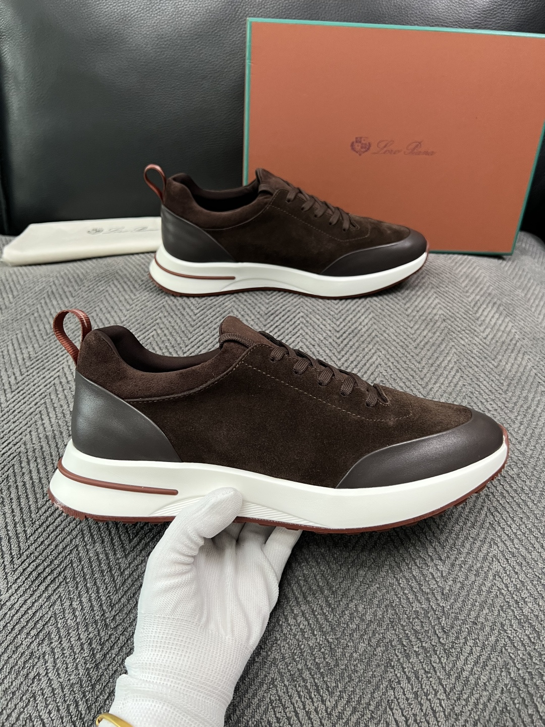 Loro Piana  高品质  顶级工艺品  诺悠翩雅  新品专柜同步原厂配置，鞋面意大利进口牛皮面料，高品质拼接工艺