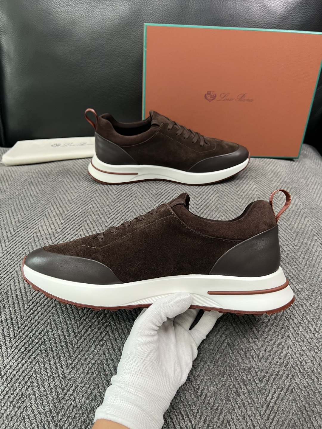 Loro Piana  高品质  顶级工艺品  诺悠翩雅  新品专柜同步原厂配置，鞋面意大利进口牛皮面料，高品质拼接工艺