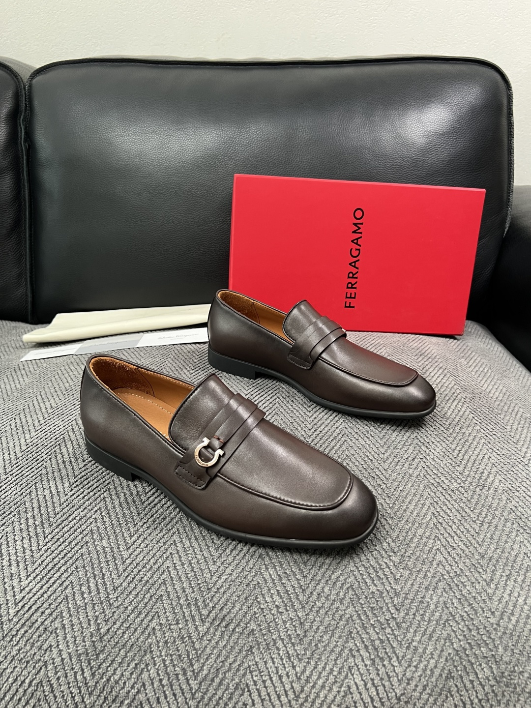 Ferragamo 高品质 顶级工艺品 菲拉格慕 皮鞋专柜同步发售原厂配置,意大利进口原版牛皮,进口水染牛里 , Ferragamo 高品质 顶级工艺品 菲拉格慕 皮鞋专柜同步发售原厂配置,意大利进口原版牛皮,进口水染牛里 ,