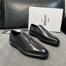 Berluti 高品质 顶级工艺品 布鲁提 专柜同步发售原厂配置,意大利进口牛皮面料,全进口水染牛皮里垫,鞋底:原 Berluti 高品质 顶级工艺品 布鲁提 专柜同步发售原厂配置,意大利进口牛皮面料,全进口水染牛皮里垫,鞋底:原
