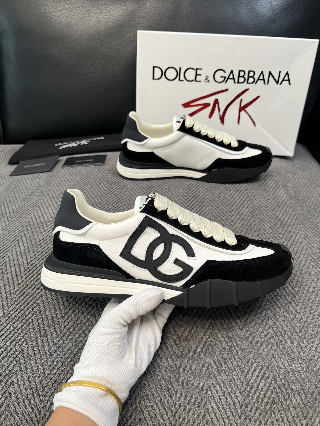 Dolce & Gabbana   高品质  顶级工艺品  杜嘉班纳 爆款专柜新品同步，鞋面意大利进口牛皮面料，高品质复