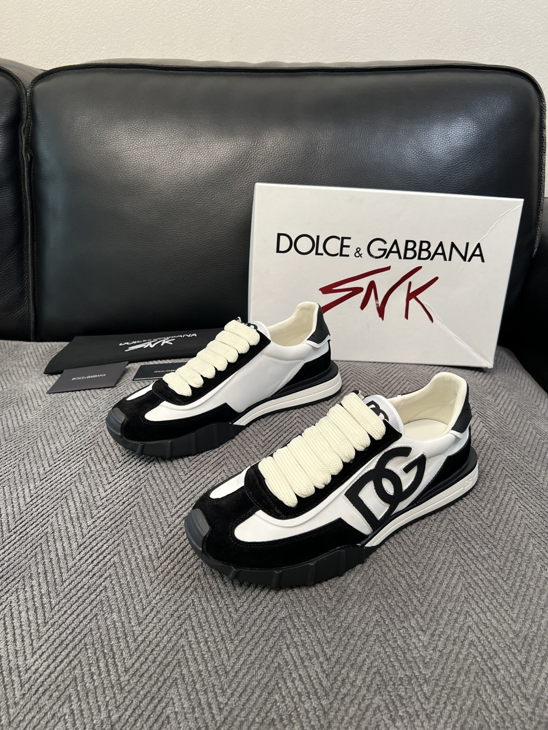Dolce & Gabbana   高品质  顶级工艺品  杜嘉班纳 爆款专柜新品同步，鞋面意大利进口牛皮面料，高品质复