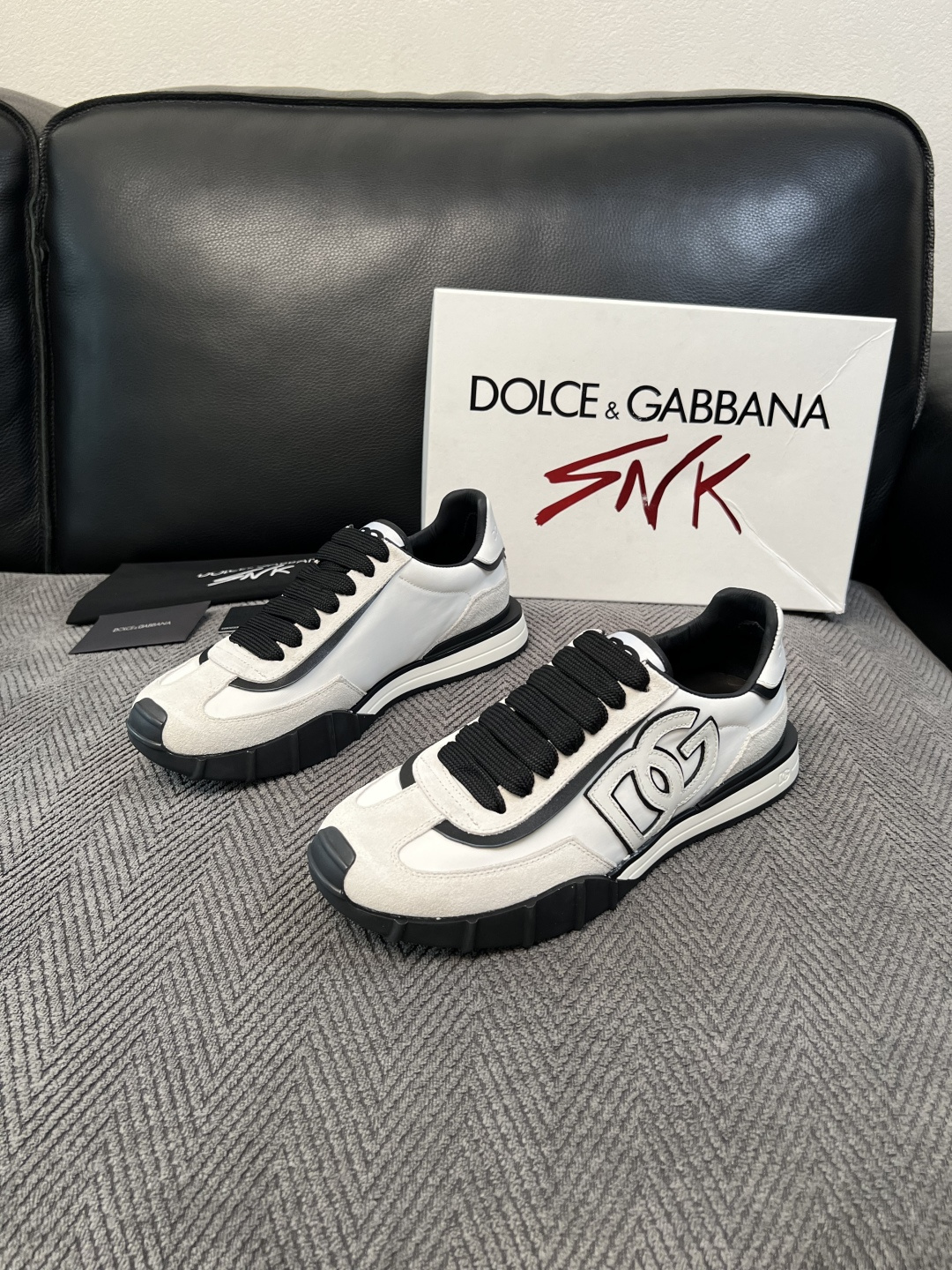 Dolce & Gabbana   高品质  顶级工艺品  杜嘉班纳 爆款专柜新品同步，鞋面意大利进口牛皮面料，高品质复