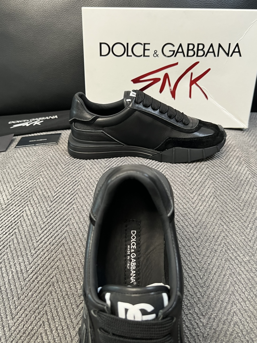 Dolce & Gabbana   高品质  顶级工艺品  杜嘉班纳 爆款专柜新品同步，鞋面意大利进口牛皮面料，高品质复