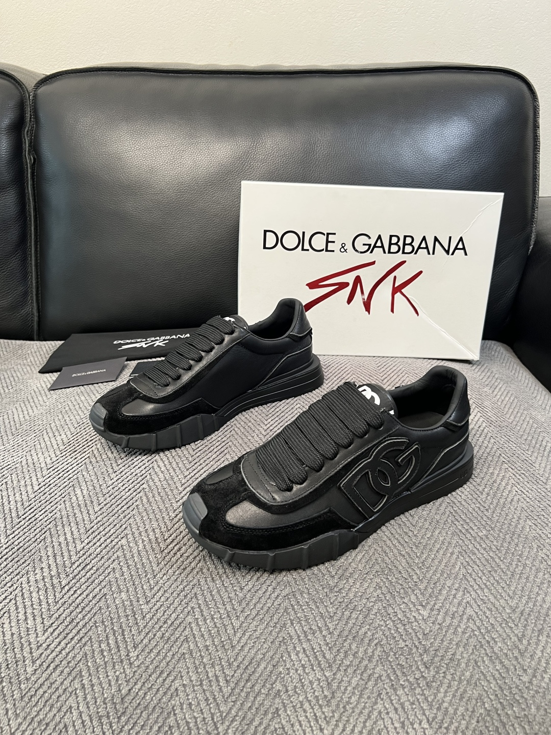 Dolce & Gabbana   高品质  顶级工艺品  杜嘉班纳 爆款专柜新品同步，鞋面意大利进口牛皮面料，高品质复