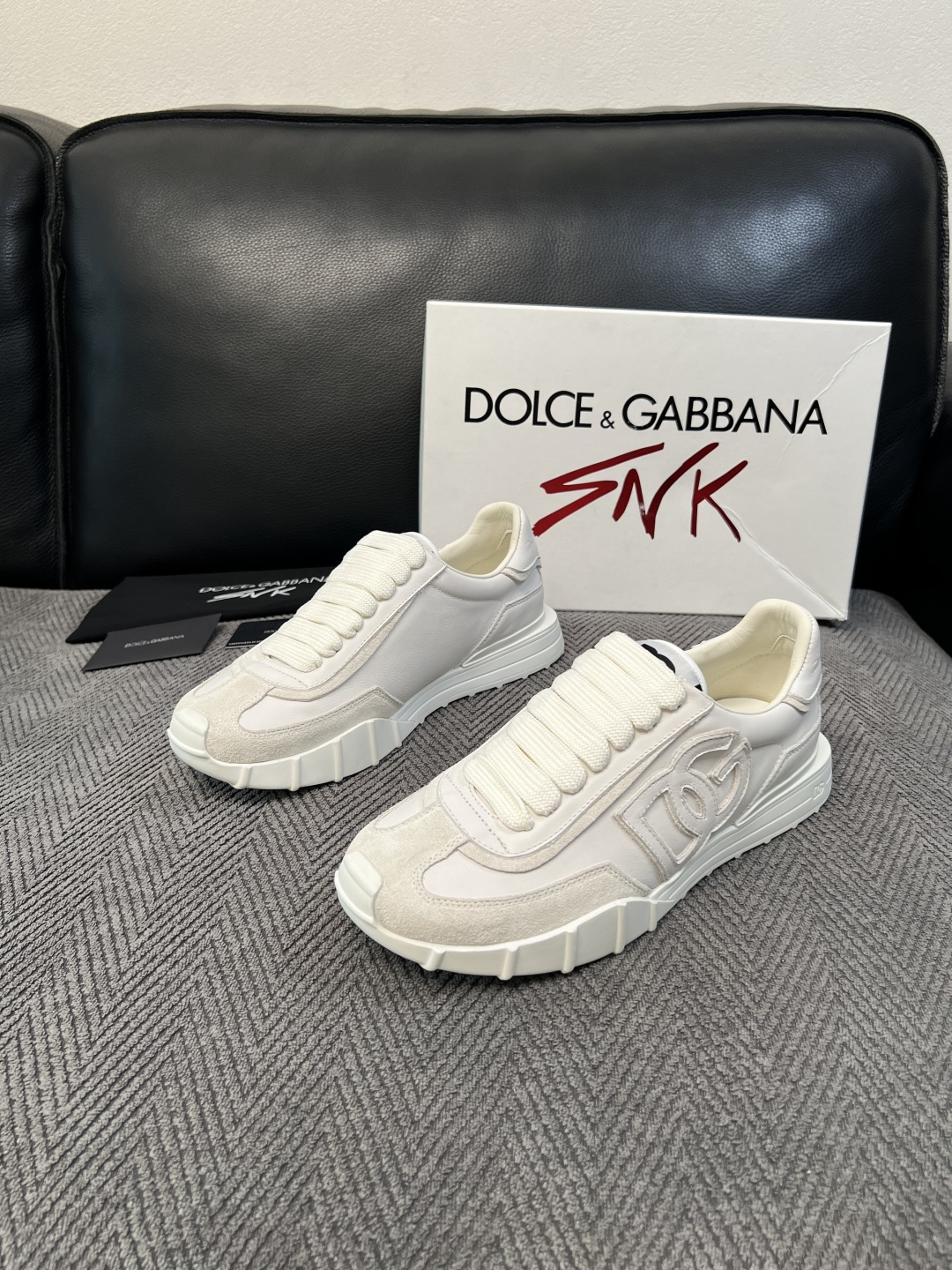 Dolce & Gabbana   高品质  顶级工艺品  杜嘉班纳 爆款专柜新品同步，鞋面意大利进口牛皮面料，高品质复