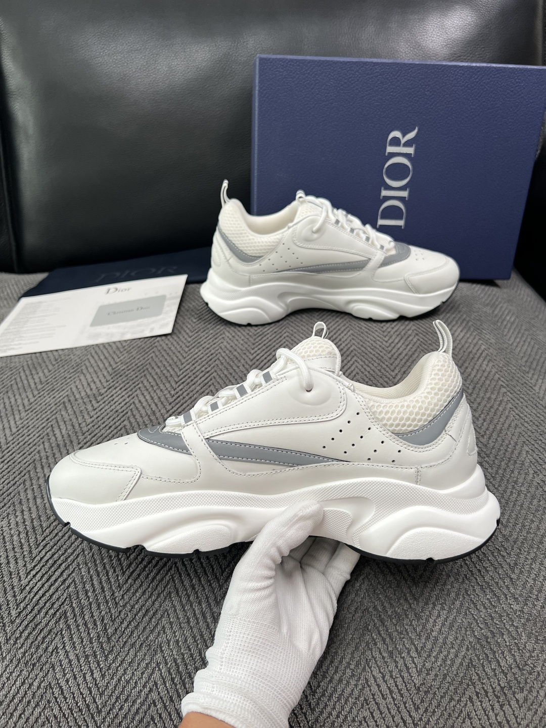 Dior 顶级工艺品 迪奥  专柜同步 原厂配置，意大利进口原版牛皮面料，透气舒适进口水染牛里垫，鞋底：原厂特供原版底超