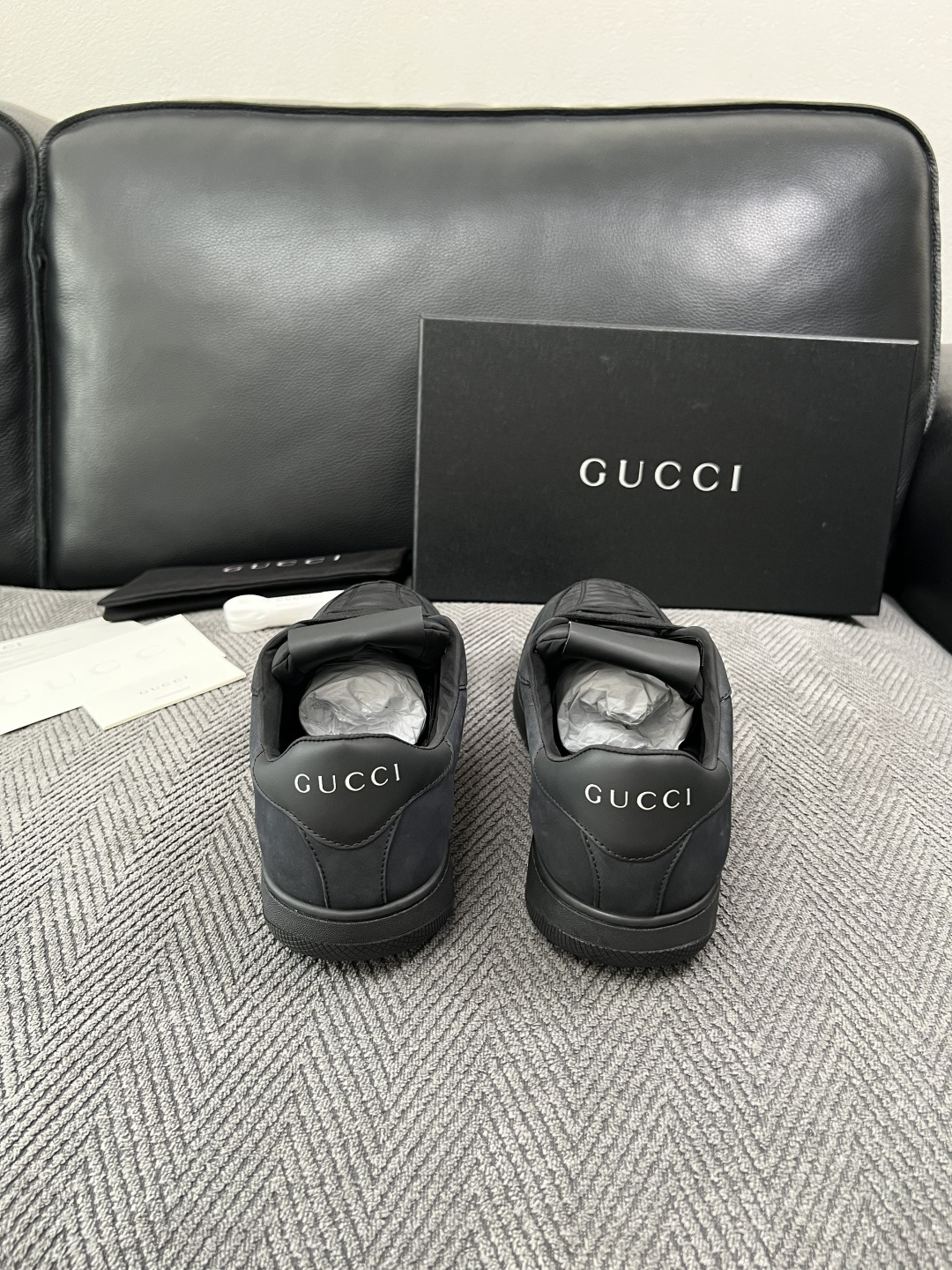 Gucci  高品质  顶级工艺品  古奇 专柜新款，原厂配置意大利进口牛皮  进口牛皮内里垫，透气舒适，鞋底：原厂特供