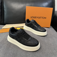 Lv 高品质 顶级工艺品 路易威登,运动板鞋专柜同步,鞋面意大利进口,高品质拼接缤纷色彩复杂工艺品,进口网布里垫柔 Lv 高品质 顶级工艺品 路易威登,运动板鞋专柜同步,鞋面意大利进口,高品质拼接缤纷色彩复杂工艺品,进口网布里垫柔