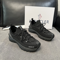 MONCLER 高品质 顶级工艺品 蒙口 新品专柜新款,原厂配置意大利进口牛皮搭配网布面料,高品质复杂拼接工艺,进口 MONCLER 高品质 顶级工艺品 蒙口 新品专柜新款,原厂配置意大利进口牛皮搭配网布面料,高品质复杂拼接工艺,进口