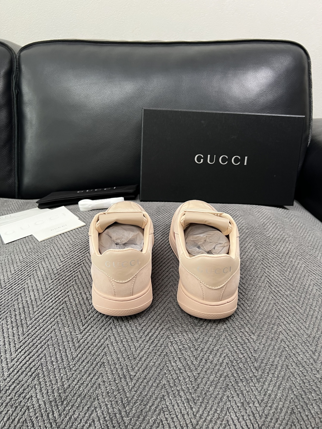 Gucci  高品质  顶级工艺品  古奇 专柜新款，原厂配置意大利进口牛皮  进口牛皮内里垫，透气舒适，鞋底：原厂特供