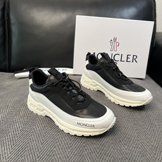 MONCLER 高品质 顶级工艺品 蒙口 新品专柜新款,原厂配置意大利进口牛皮搭配网布面料,高品质复杂拼接工艺,进口 MONCLER 高品质 顶级工艺品 蒙口 新品专柜新款,原厂配置意大利进口牛皮搭配网布面料,高品质复杂拼接工艺,进口