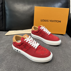 Lv 高品质 顶级工艺品 路易威登,专柜同步原厂配置,鞋面意大利进口,高品质拼接缤纷色彩复杂工艺品,进口牛皮里垫柔 Lv 高品质 顶级工艺品 路易威登,专柜同步原厂配置,鞋面意大利进口,高品质拼接缤纷色彩复杂工艺品,进口牛皮里垫柔