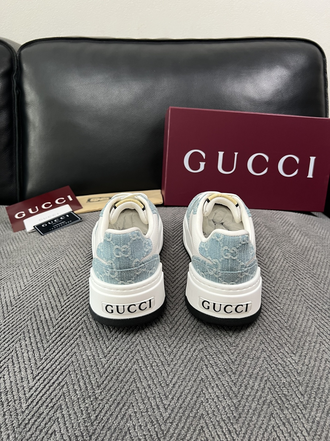 Gucci  高品质  顶级工艺品  古奇  专柜新款原厂配置，意大利进口牛皮面料，进口牛皮内里垫，透气舒适，鞋底：原厂