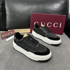 Gucci 高品质 顶级工艺品 古奇 专柜新款原厂配置,意大利进口牛皮面料,进口牛皮内里垫,透气舒适,鞋底:原厂 Gucci 高品质 顶级工艺品 古奇 专柜新款原厂配置,意大利进口牛皮面料,进口牛皮内里垫,透气舒适,鞋底:原厂