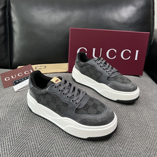 Gucci 高品质 顶级工艺品 古奇 专柜新款原厂配置,意大利进口牛皮面料,进口牛皮内里垫,透气舒适,鞋底:原厂 Gucci 高品质 顶级工艺品 古奇 专柜新款原厂配置,意大利进口牛皮面料,进口牛皮内里垫,透气舒适,鞋底:原厂