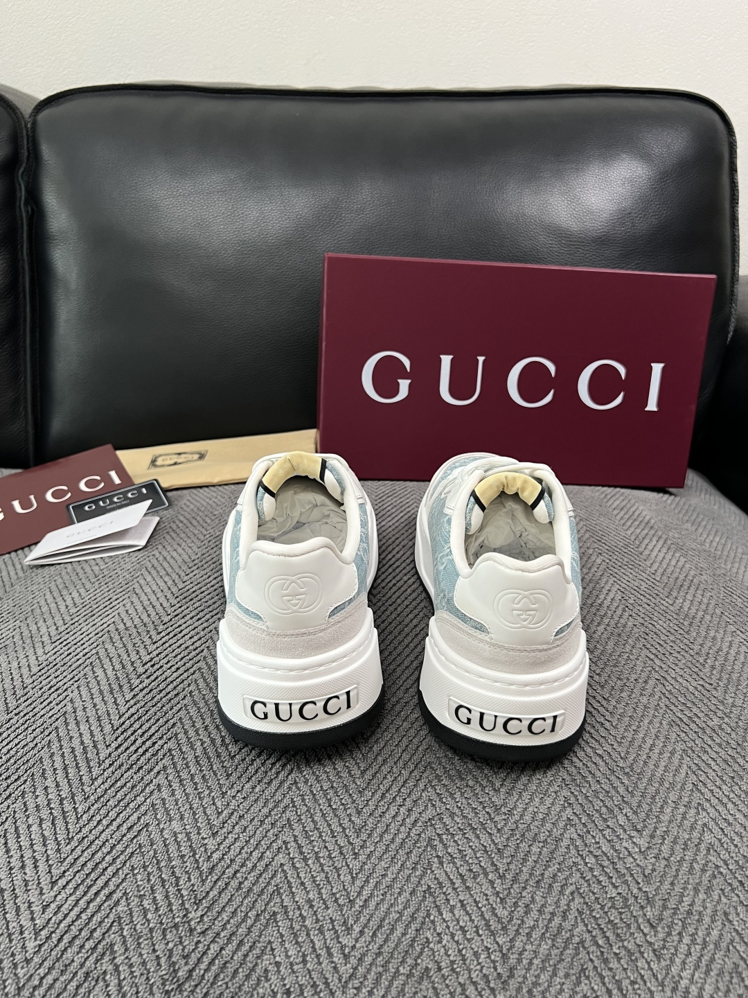 Gucci  高品质  顶级工艺品  古奇  专柜新款原厂配置，意大利进口牛皮面料，进口牛皮内里垫，透气舒适，鞋底：原厂