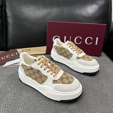 Gucci 高品质 顶级工艺品 古奇 专柜新款原厂配置,意大利进口牛皮面料,进口牛皮内里垫,透气舒适,鞋底:原厂 Gucci 高品质 顶级工艺品 古奇 专柜新款原厂配置,意大利进口牛皮面料,进口牛皮内里垫,透气舒适,鞋底:原厂